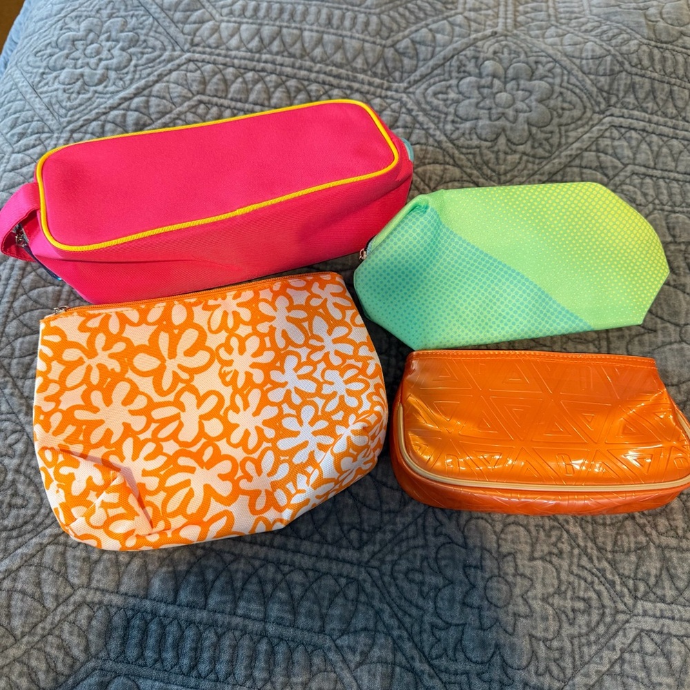 Vintage Clinique Cosmetic Bags. Set of 4